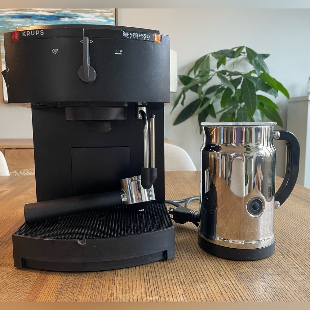 Nespresso Krups Type 986 and Nespresso Milk Frother